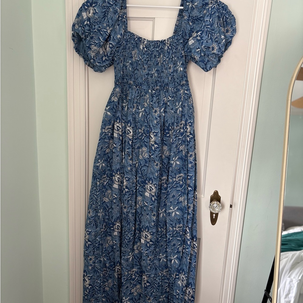 Eddy Chic Blue Floral Maxi Dress with Puff Sleeves